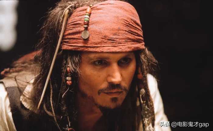 《加勒比海盗》演员20年变化：丰满女主竟成骷髅？杰克船长不老！